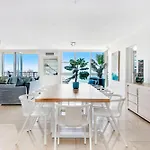 3 Bedroom Penthouse With Private Pool - Q Stay