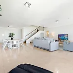 3 Bedroom Penthouse With Private Pool - Q Stay
