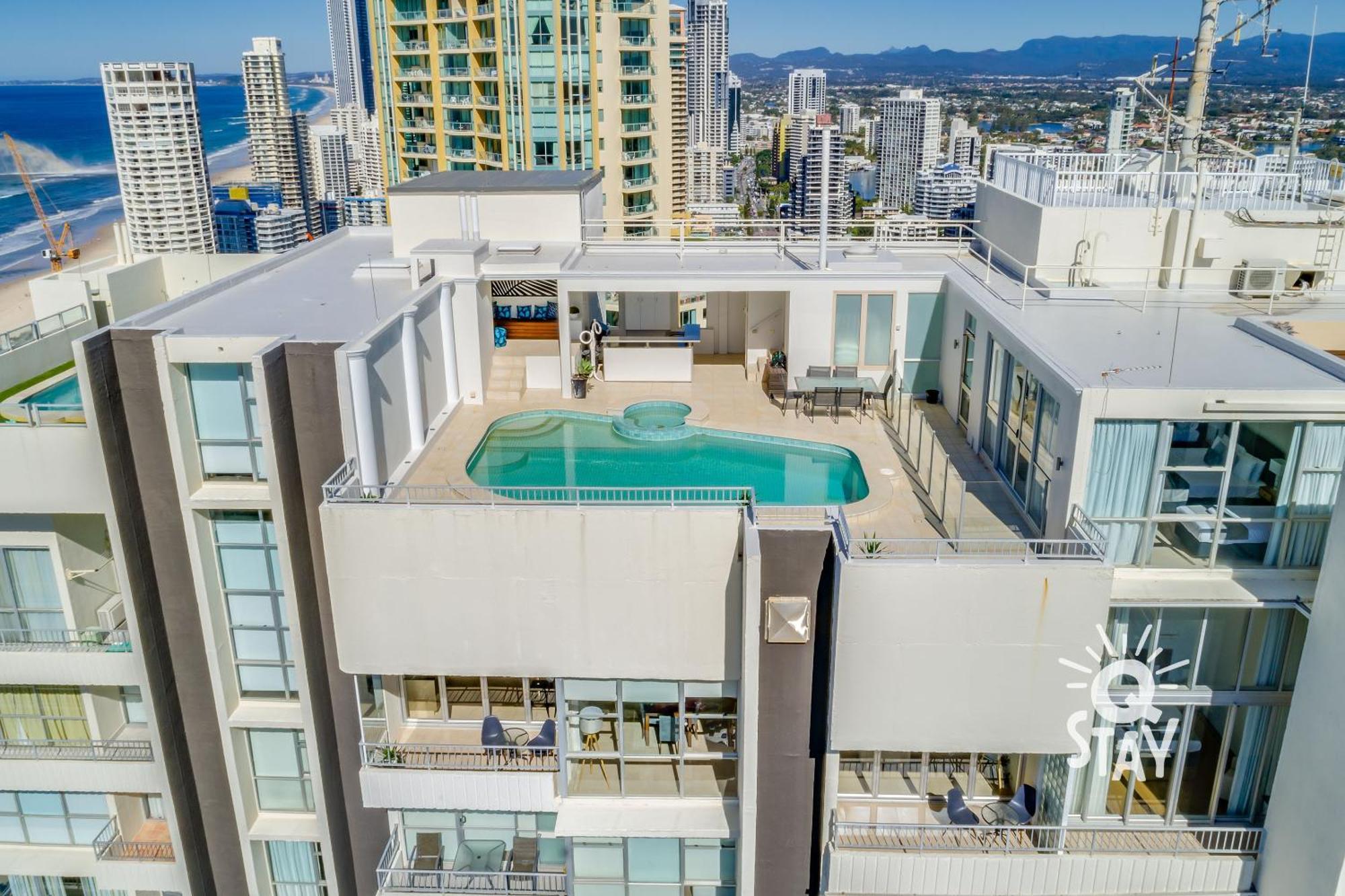 3 Bedroom Penthouse With Private Pool - Q Apartment