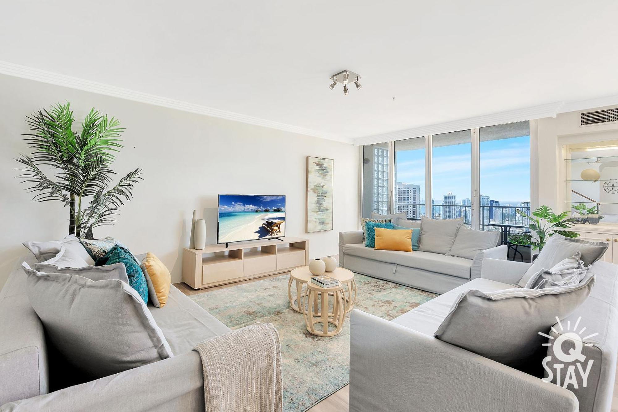 Apartment 3 Bedroom Penthouse With Private Pool - Q *